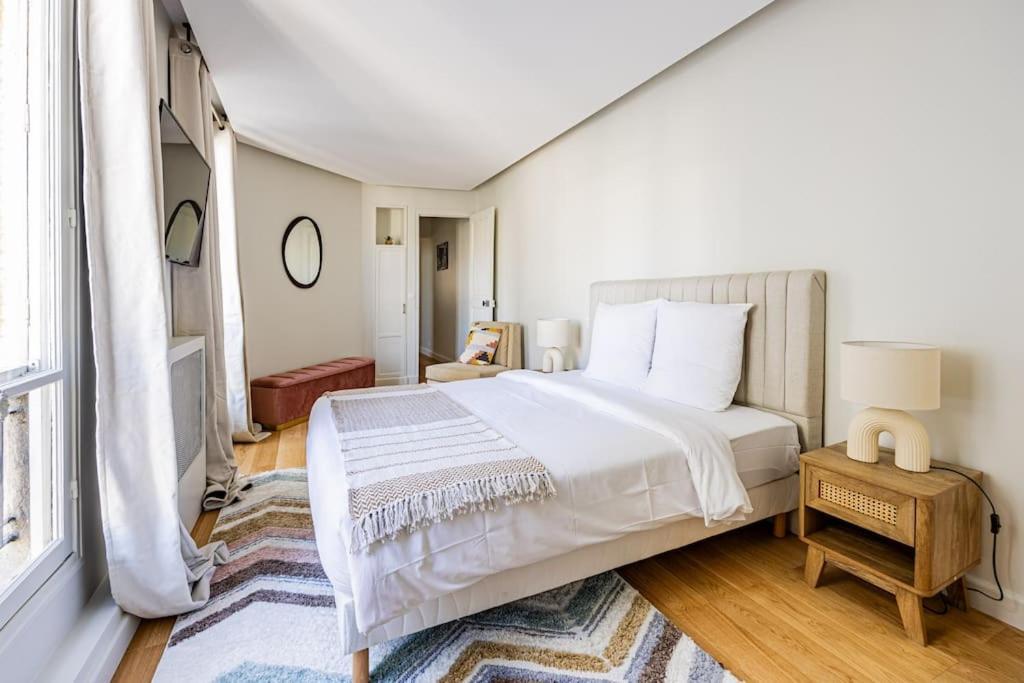 4pers # 1 Bedroom # Pereire # 17 Apartment *